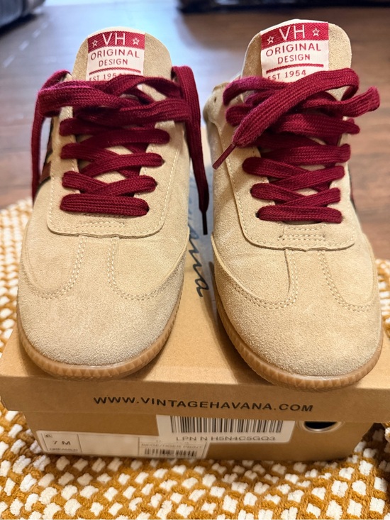 Vintage Havana Shoes - Vintage Havana Dreamer low-top lifestyle sneakers.